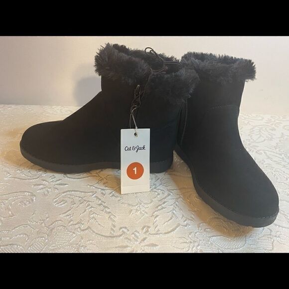 💥Cat & Jack Girls Georgeina faux suede  Boots Sizes : Various - Picture 6 of 16